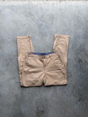 Men’s Nautica Classic Fit Wrinkle Resistant Chino Pants 
34x32